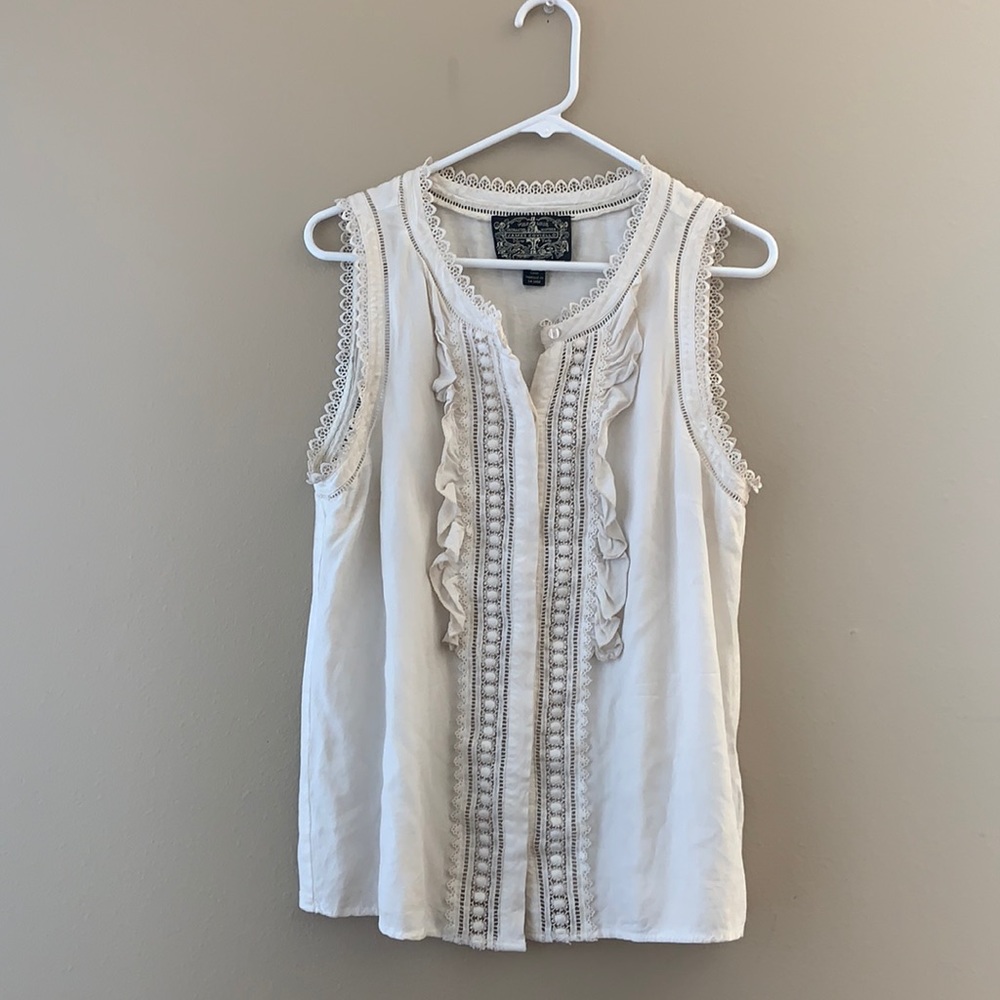 James Coviello Amie Sleeveless Buttondown